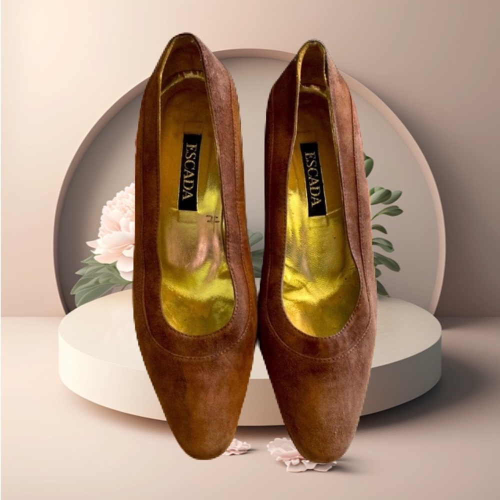 Vintage ESCADA Brown Suede Heels - Picture 3 of 16